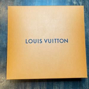 EMPTY LOUIS VUITTON BOX